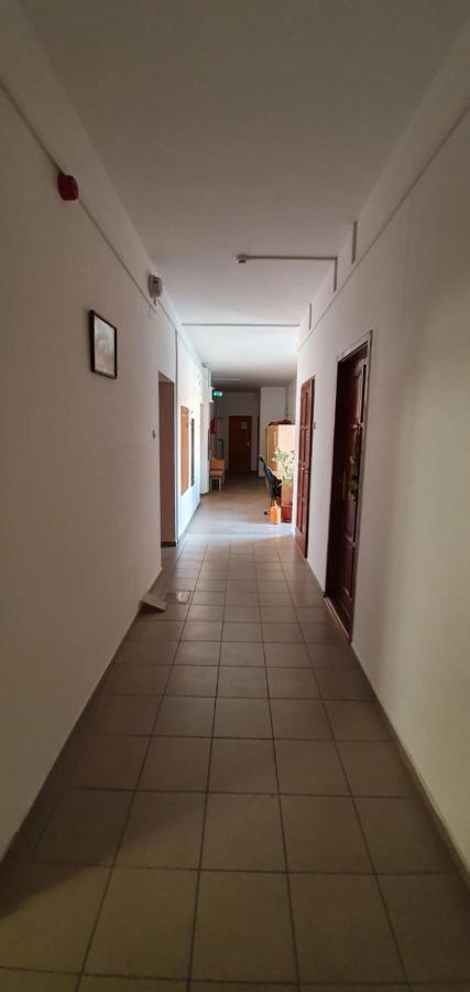 Romzsa Todor Kollegium Vandrarhem Szeged Exteriör bild